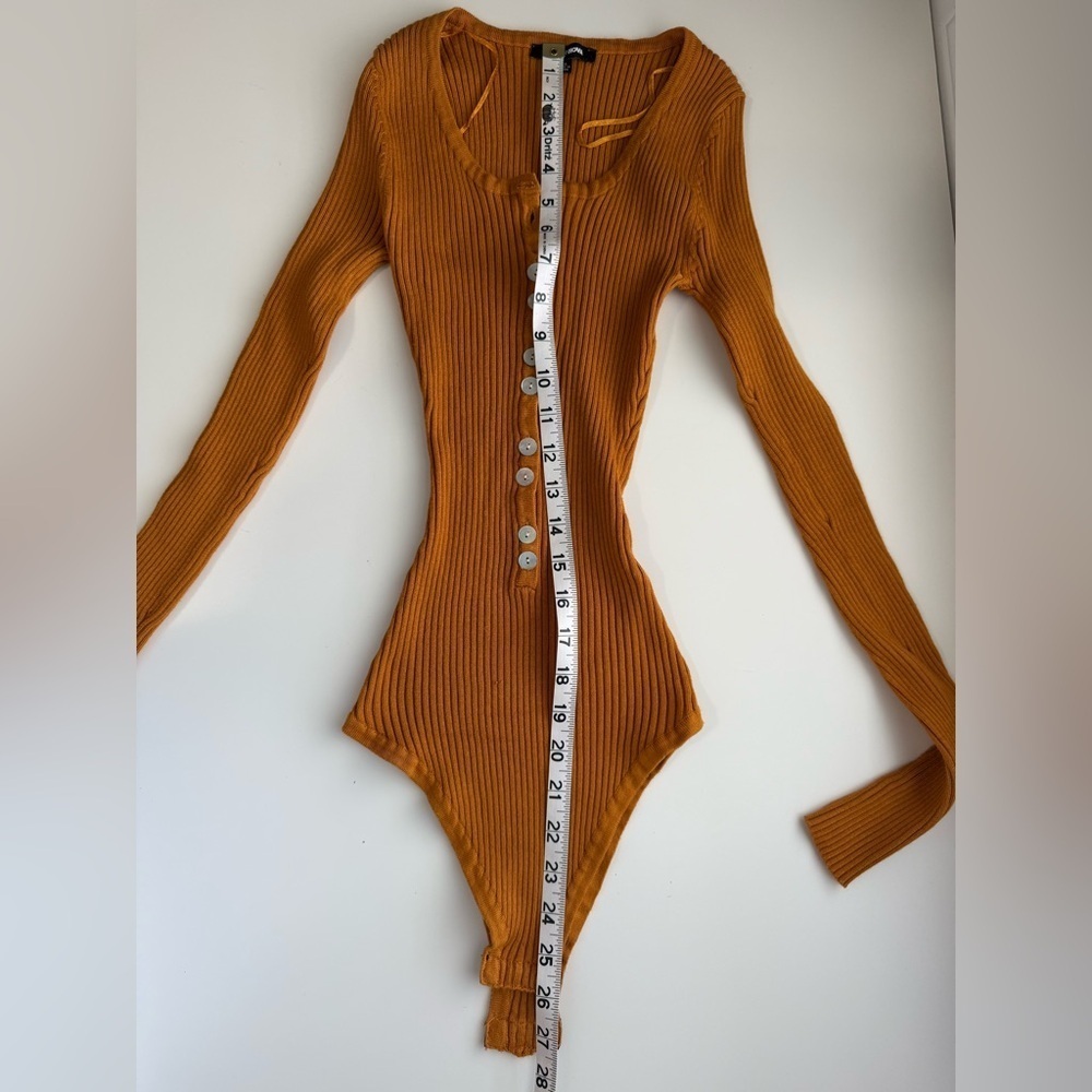 NWOT Fashion Nova Hazel Ribbed Mustard Bodysuit - Size XS - Picture 5 of 10